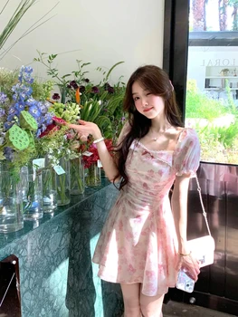 2023 godina stara korejska verzija francuskog slatka haljina s trga izreza i cvjetni uzorak, donje haljina s tankim strukom, fina strana kvalitetan