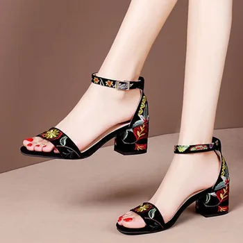 Velike Dimenzije 41; Ljetne ženske Sandale s vezom; Sandale s remenom na щиколотке; Modeliranje cipele na visoku petu s Cvjetnim Uzorkom; Ženske cipele; Sandalias mujer 8113N